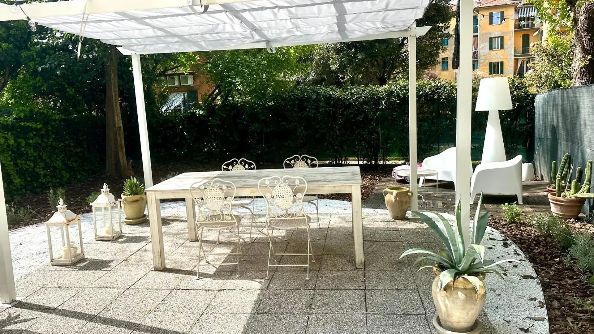 Casa Sofia contacts